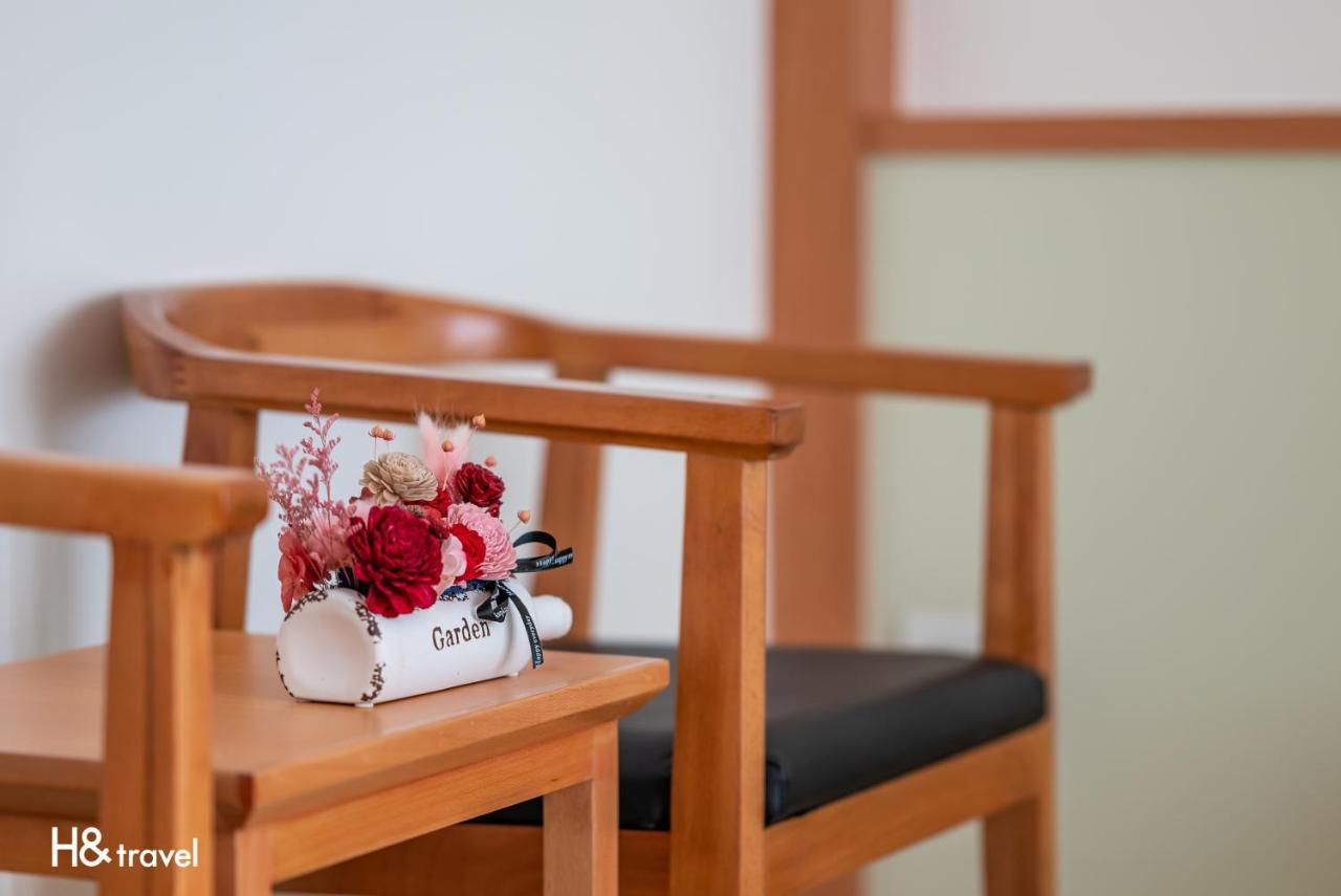 Taitung Spring Homestay B&B Exteriör bild